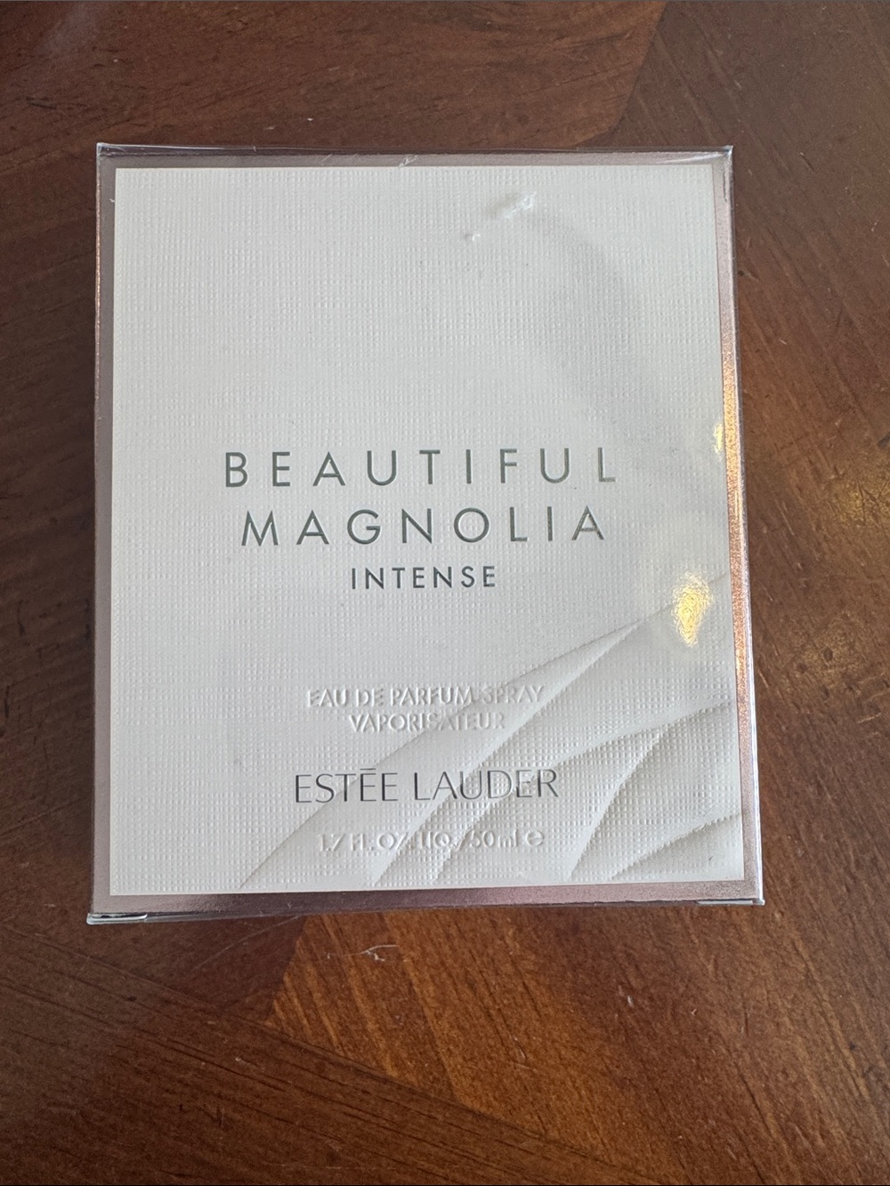 Estee Lauder Beautiful Magnolia Intense - White